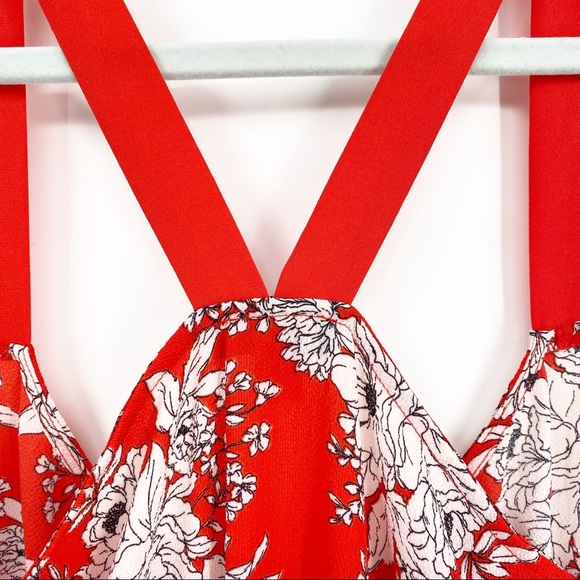 Vince Camuto Floral Print Asymmetric Hem Red V-Neck Tank Top Blouse Large NWT - Picture 8 of 13